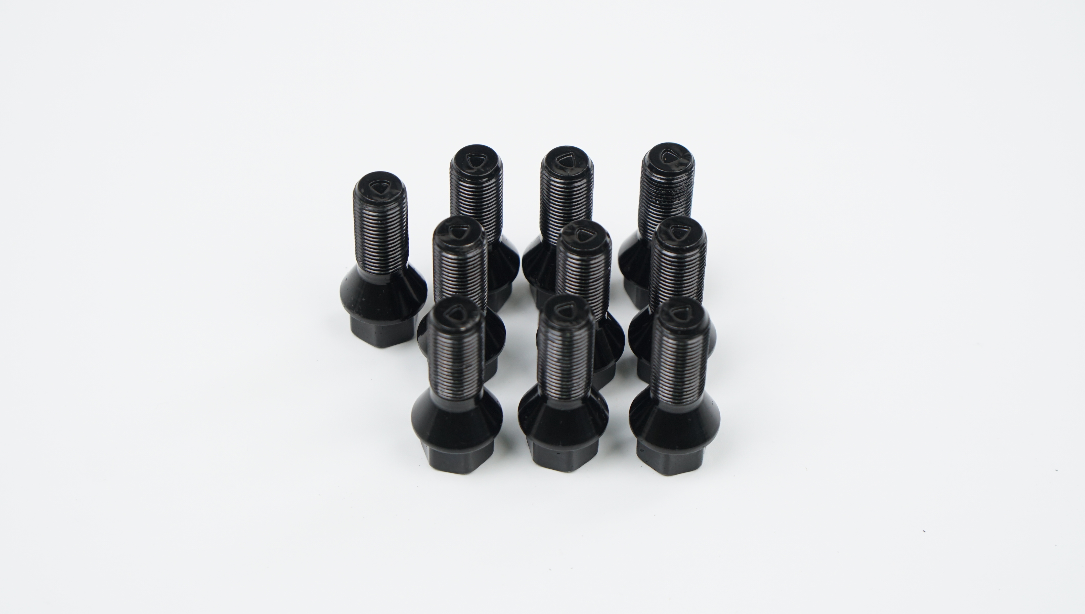 Болт 20129 конус 14x1,25 чёрный HEX 17 27мм