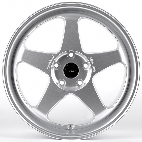 Литые диски 82240 ADV1 E622-CT493 18 J8.5 ET35 5x114.3 73.1 серебро: Фото 1