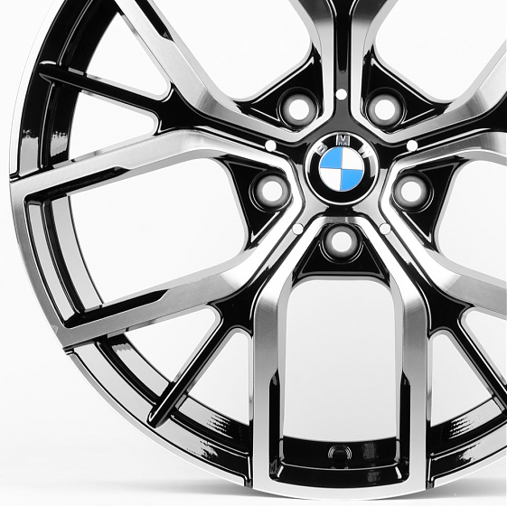 Литые диски 80637 BMW F151-CS242 18 J8 ET30 5x112 66,56 чёрный + полированные спицы: Фото 2
