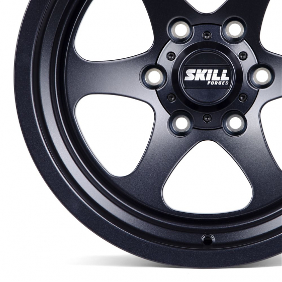 Кованые диски 230621Q SKILL SB052-DS186 17 J9.5 ET-25 6x139.7 106.1 черный матовый: Фото 2