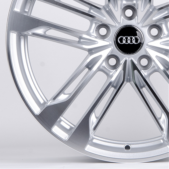 Литые диски 80864 Audi 5565X-SB393 18 J8 ET33 5x112 66,45 серебро + полированные спицы: Фото 2