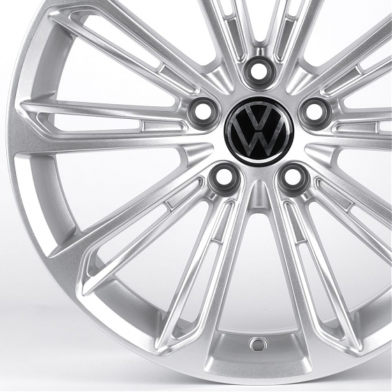 Литые диски 82093 Volkswagen IVF-3030-SM155 17 J7.5 ET35 5x112 57.1 серебро: Фото 2
